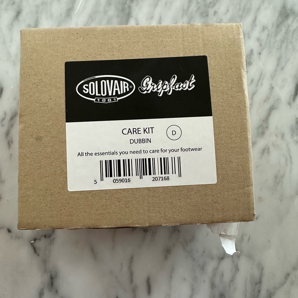 Solovair Boots Dubbin Wax Care Kit Gripfast